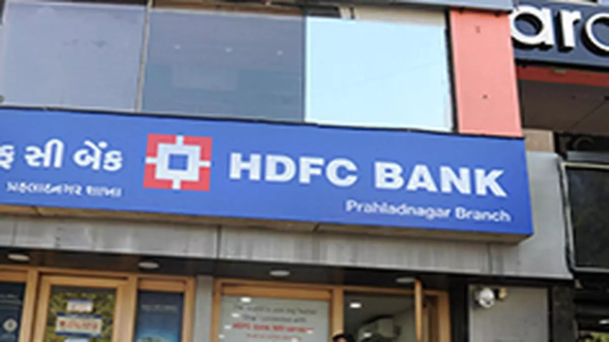 Hdfc Bank To Consider Raising Up To ₹50000 Crore Through Bonds The Hindu Businessline 0866