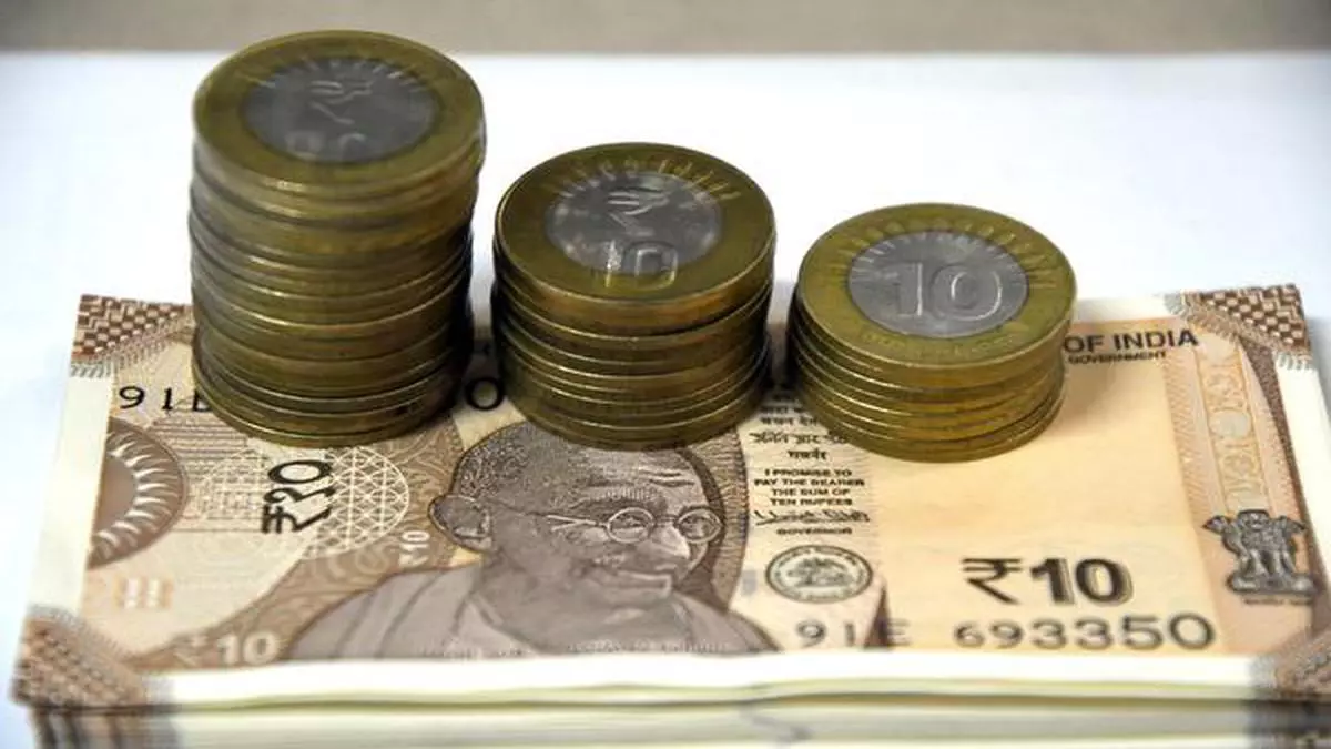 Rupee Spurts 57 Paise To Scale New 7 Mth Peak On Strong Fund Flows - 