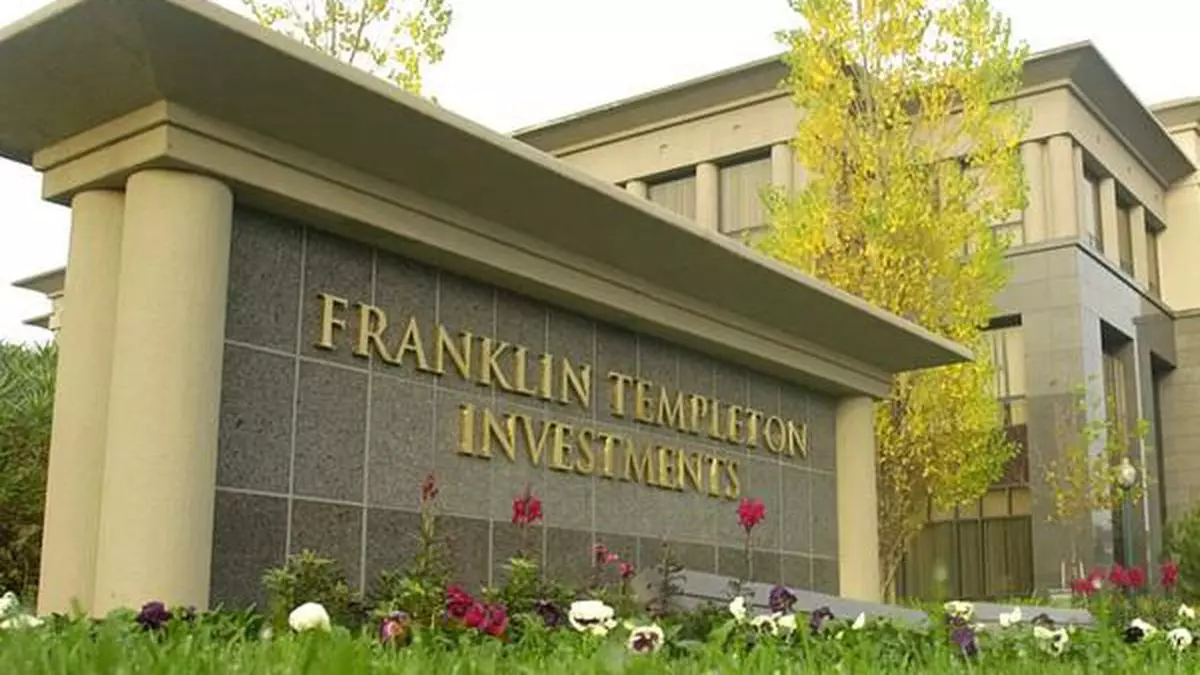Six suspended debt schemes: Franklin Templeton investors vote for ...
