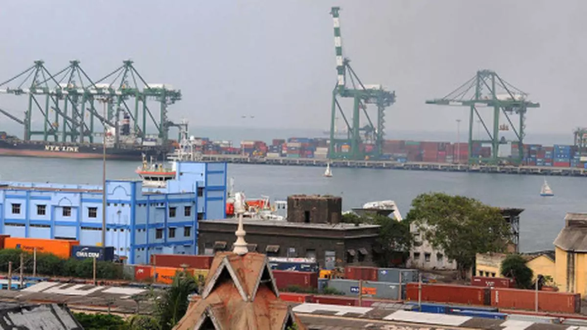 chennai-port-trust-to-suspend-use-of-mobile-harbour-cranes-may-be-for