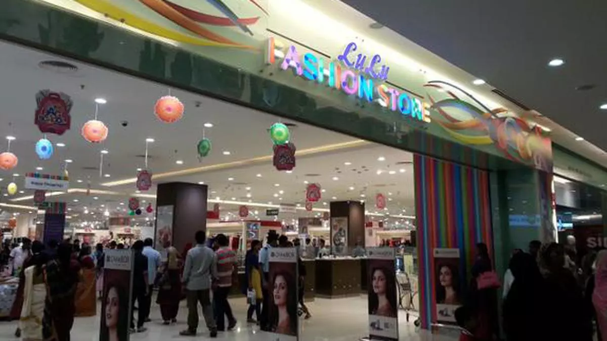 Lulu mall фуджейра. Лулу Молл Фуджейра. Лулу Фуджейра торговый центр. Lulu supermarket. About KLCC Lulu Market.