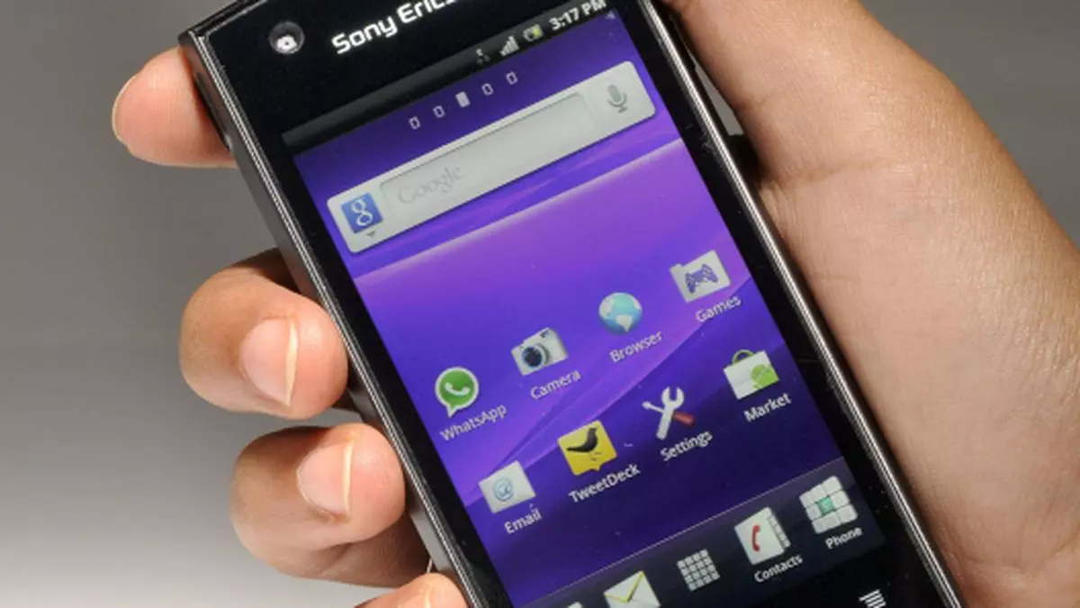 Sony Ericsson Xperia Ray Review It S Got The Shine The Hindu Businessline