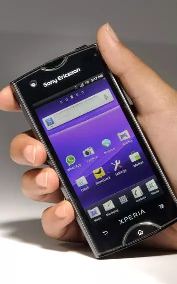 Sony Ericsson Xperia Ray Review It S Got The Shine The Hindu Businessline